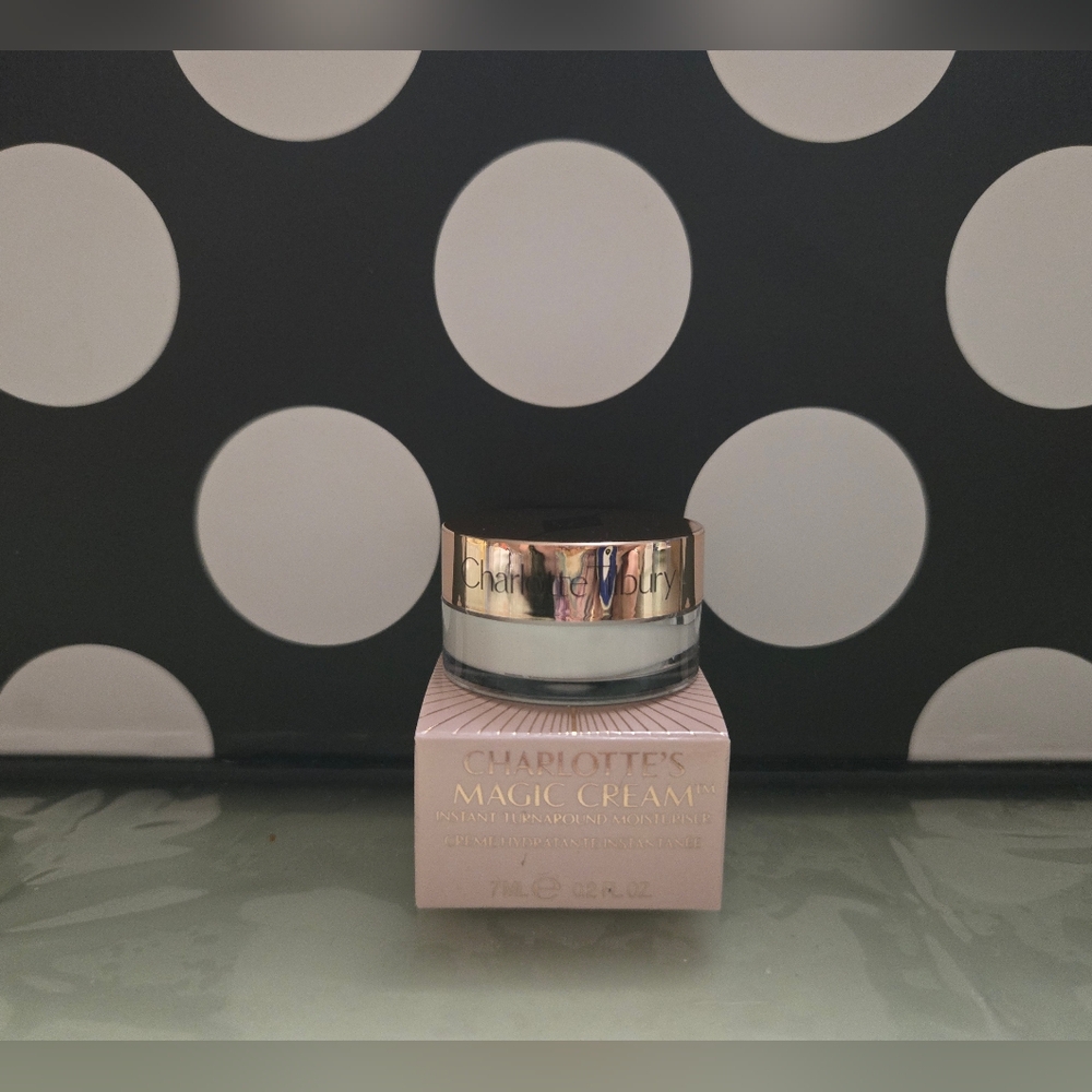 2/$25✨️CT Magic Cream✨️ **NO BOX**